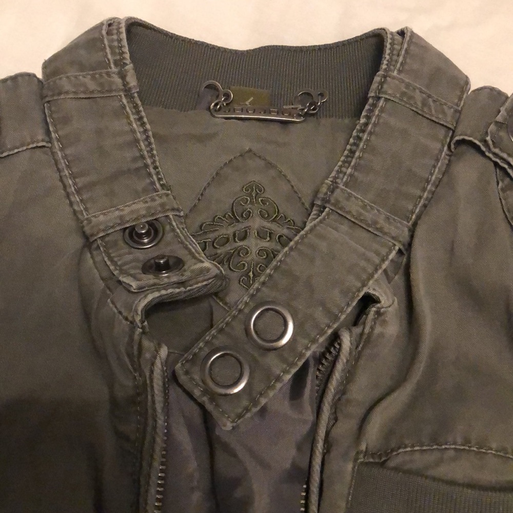 Jacket - Picture 3 of 8